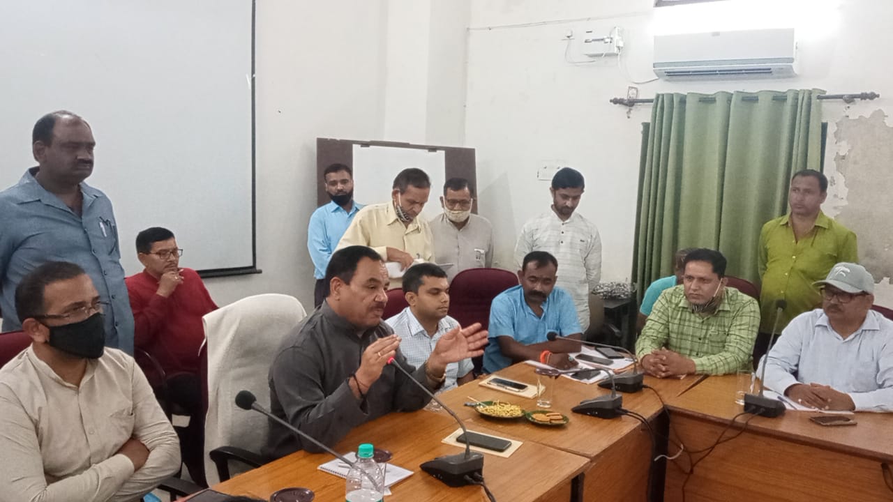 आम लोगों की समस्याओं के निस्तारण हेतु